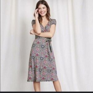 Boden Gray and Pink Puff Sleeve Wrap Midi Dress